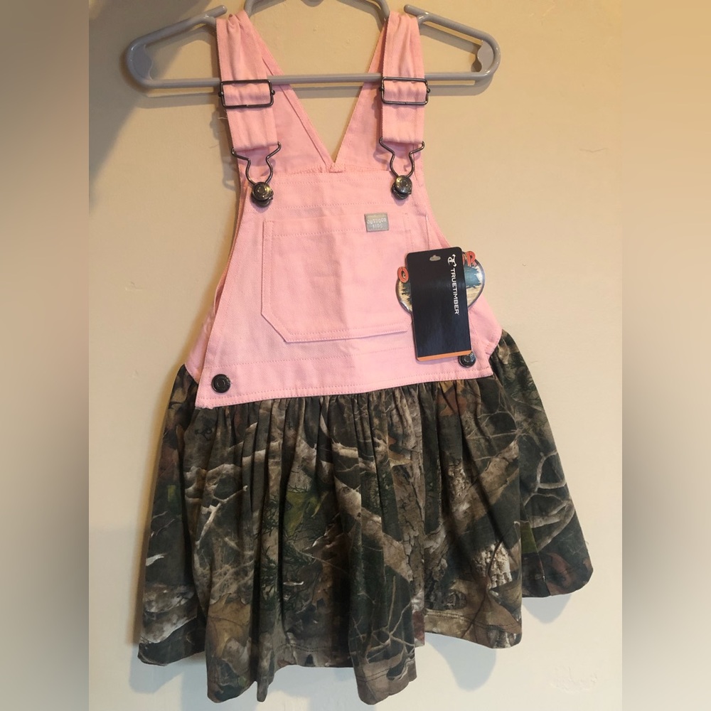 Toddler girl Camo and Pink overall dress. New size 3T